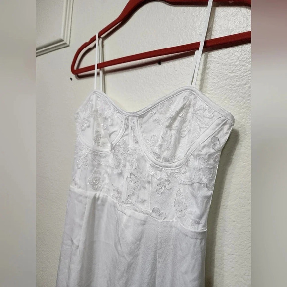 Lulus Elevated Glamour White Satin Sequin Bustier Mermaid Maxi Dress M Wedding - Picture 8 of 14